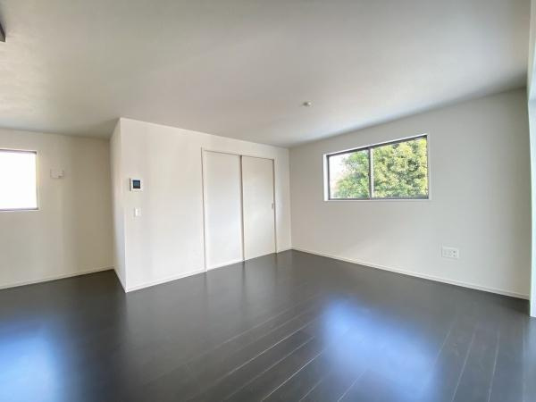 【居間・リビング】 | 明石市西明石東町1期1号棟　新築戸建