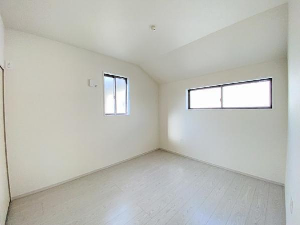 【洋室】 | 明石市西明石東町1期2号棟　新築戸建