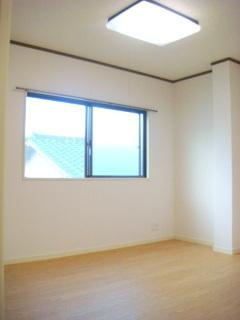 ハイツ　イーストテンの展望|★明るくて採光のある洋室★