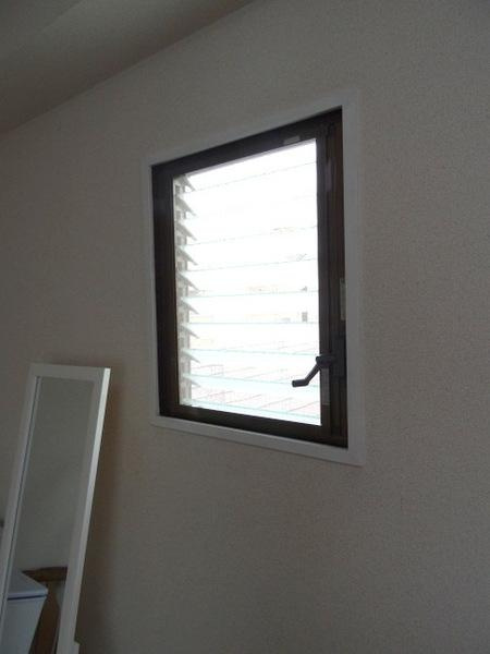 トヤママンションの洋室|★採光タップリのお部屋★