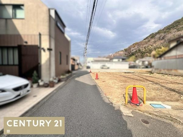 和歌山市紀三井寺　土地の前面道路含む現地写真