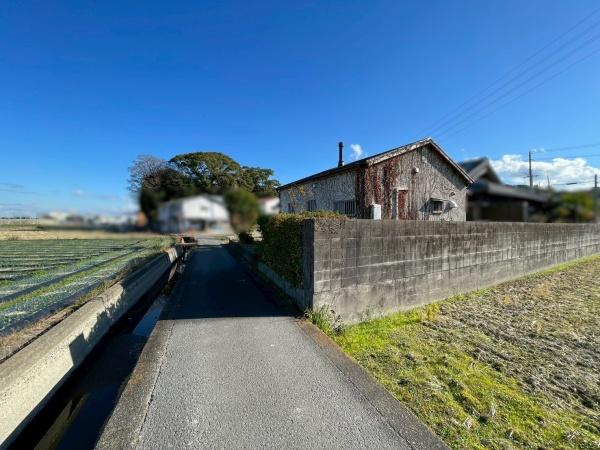 和歌山市栗栖　中古戸建の前面道路含む現地写真