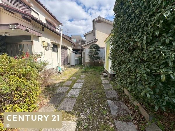 岩出市船戸　中古戸建の庭