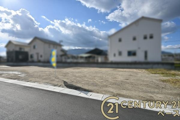 葛城市北花内の売地の外観|■現地撮影写真■ＪＲ和歌山線「大和新庄駅」まで徒歩６分！