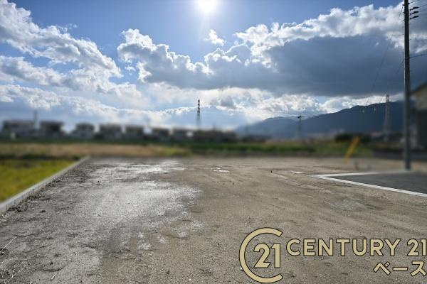 葛城市北花内の売地の外観|■現地撮影写真■ＪＲ和歌山線「大和新庄駅」まで徒歩６分！