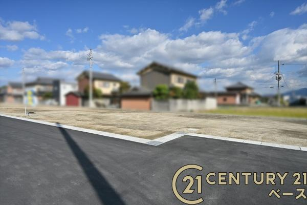葛城市北花内の売地の外観|■現地撮影写真■ＪＲ和歌山線「大和新庄駅」まで徒歩６分！