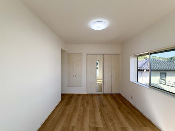 鎌倉市稲村ガ崎５丁目の新築一戸建の寝室