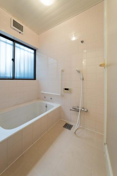 横浜市保土ケ谷区仏向西の中古一戸建の浴室