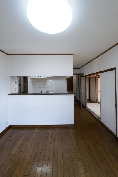 横浜市保土ケ谷区仏向西の中古一戸建の居間・リビング