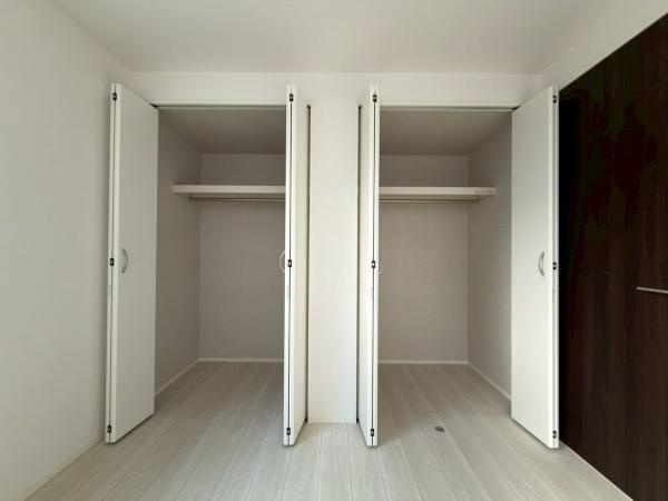 横浜市南区中里４丁目の新築一戸建の収納