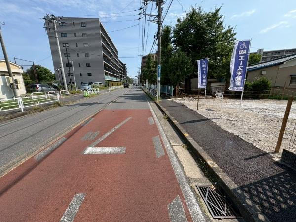 横浜市鶴見区江ケ崎町の売地の前面道路含む現地写真