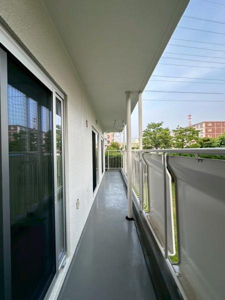 グリーンハイムいずみ野B地区23号棟のバルコニー