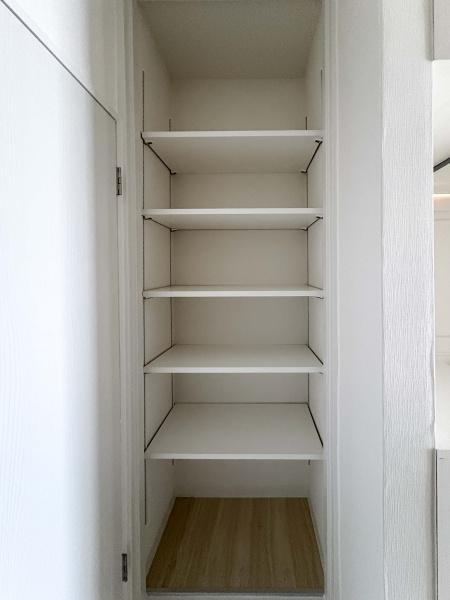 ニックハイム東寺尾の収納|暮らしやすさを大きく左右する収納を、豊富に配置し使い勝手を考慮した間取りです。空間を余すところなく有効利用した収納は生活空間をより上質なものにしてくれるはずです。