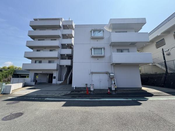 ホーユウパレスひなた山の外観