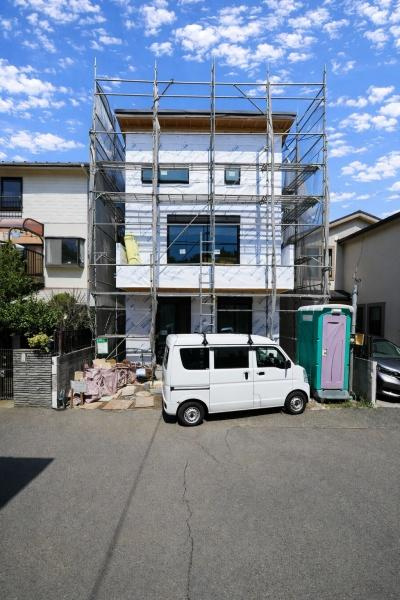 茅ヶ崎市南湖６丁目の新築一戸建の前面道路含む現地写真