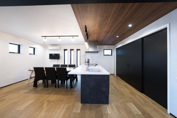 横浜市西区南浅間町の中古一戸建のキッチン