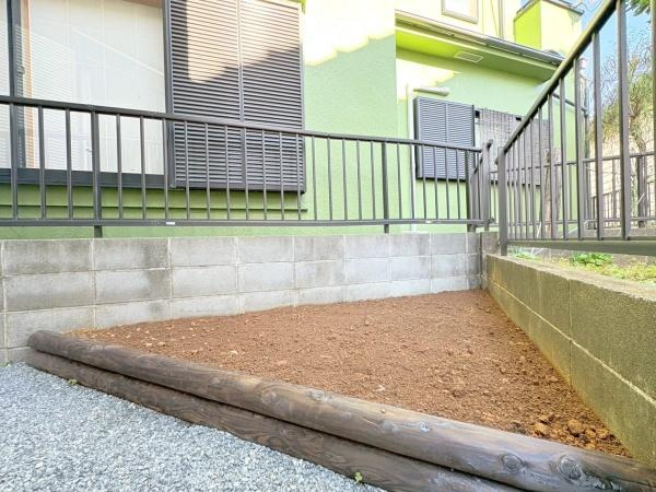 横浜市都筑区川和町の中古一戸建の庭