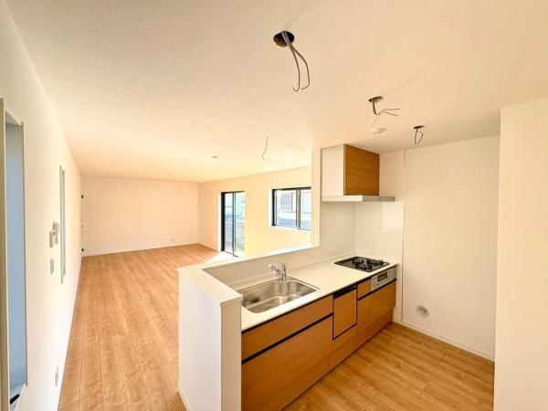 横須賀市鴨居３丁目の新築一戸建のトイレ