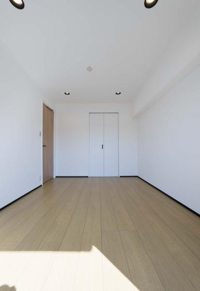 コーシン菊名第２マンションの洋室