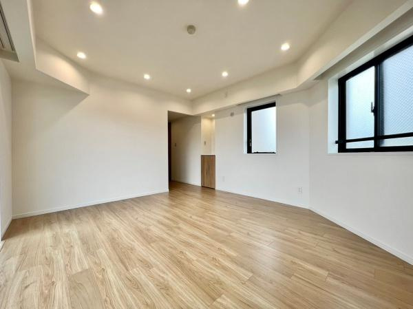 マイキャッスル葉山の居間・リビング