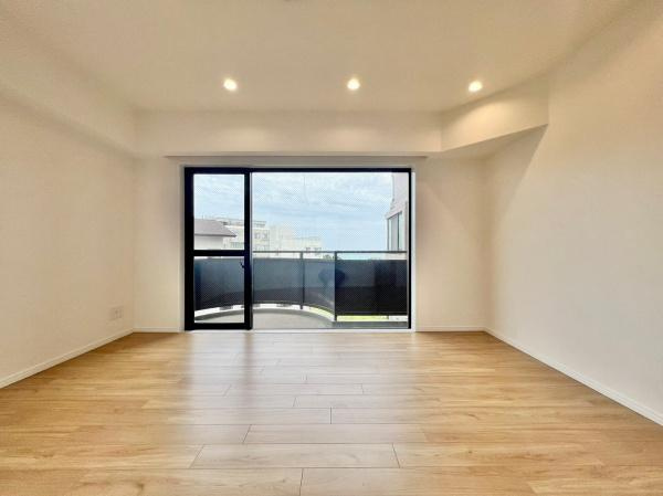 マイキャッスル葉山の居間・リビング