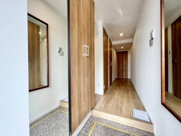 マイキャッスル葉山の玄関