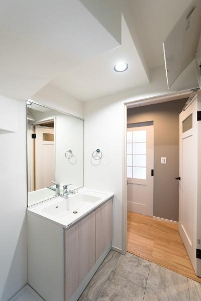 鎌倉市材木座４丁目の中古一戸建の独立洗面台