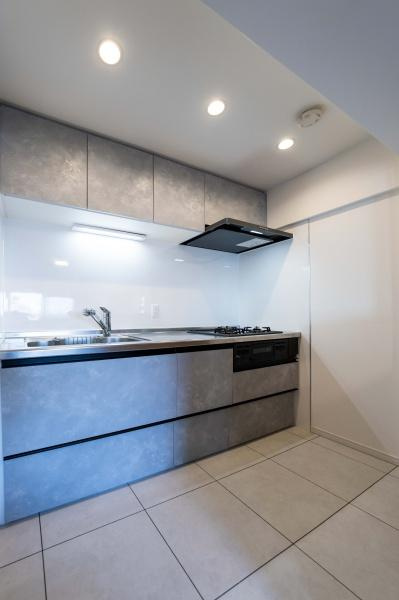 ワコーレ保土ヶ谷のキッチン|毎日使うキッチンだからこそ、食事の準備を楽しい時間に、忙しい時でもスムーズに無駄なく作業できる、お手入れも簡単にできるなど、毎日を楽しくするキッチンスペースに仕上げました。
