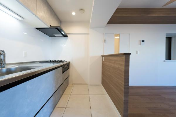 ワコーレ保土ヶ谷のキッチン|独立型キッチンスペースは、リビングとダイニングが開放的に使えることが出来ます！