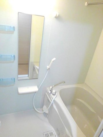 ソレイユＧＥＮ　Ⅲの浴室