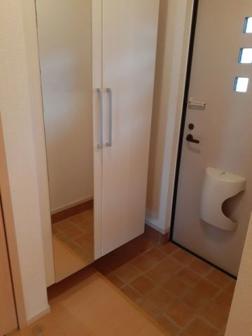 レジデンススクエアＨの玄関