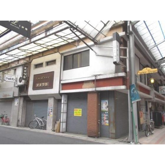 岐阜市問屋町２丁目の倉庫の外観