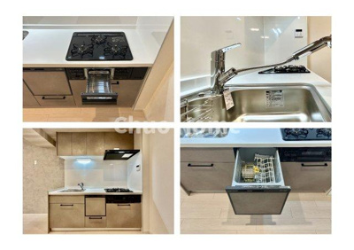 【キッチン】 | グリーンキャピタル金町 | 【システムキッチン】ワイドで収納豊富な使い勝手の良いシステムキッチンには、食洗器や伸縮タイプのキッチン水栓、三ツ口コンロ・魚焼きグリルなどの便利な設備が標準完備されています。