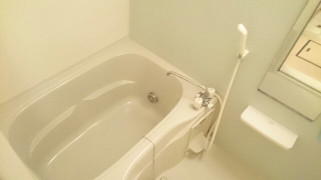 アーデン西浜　Ⅱの浴室