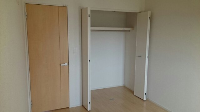 ラ　スペランツァＢの収納