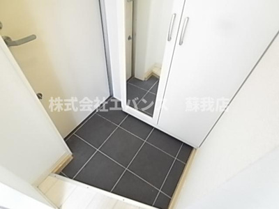 【玄関】 | アメニティ千葉中央Ⅰ | 落ち着いた玄関です