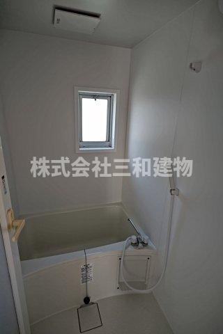 コーポサンフラワーの浴室