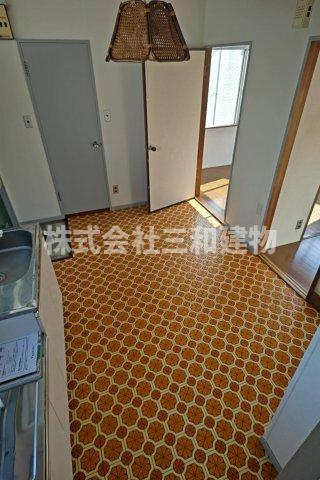 コーポサンフラワーの玄関