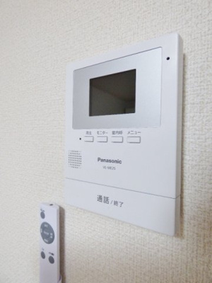 【セキュリティ】 | メゾンＲＡＭＯ | 来客時も安心なTVモニターホンです　※掲載画像は同タイプの別室内画像のためイメージとしてご参照ください。