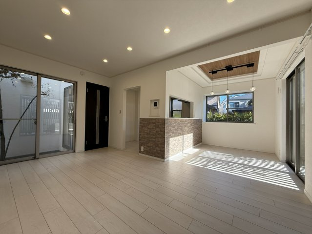 杉並区桃井一丁目戸建の居間・リビング