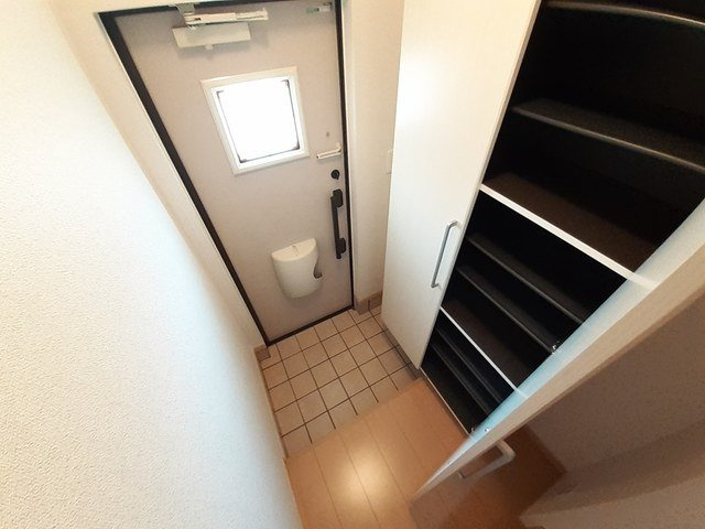 プレジール　Ｍの玄関