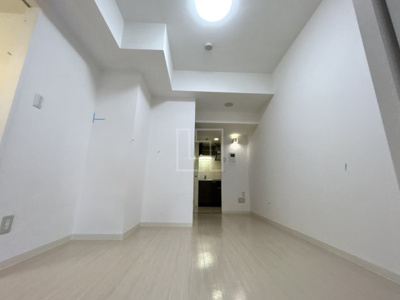 【居間・リビング】 | エステムコート心斎橋EASTIIIエクシード | エステムコート心斎橋EASTIIIエクシード　ダイニングスペース