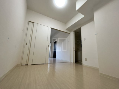 【居間・リビング】 | エステムコート心斎橋EASTIIIエクシード | エステムコート心斎橋EASTIIIエクシード　ダイニングスペース