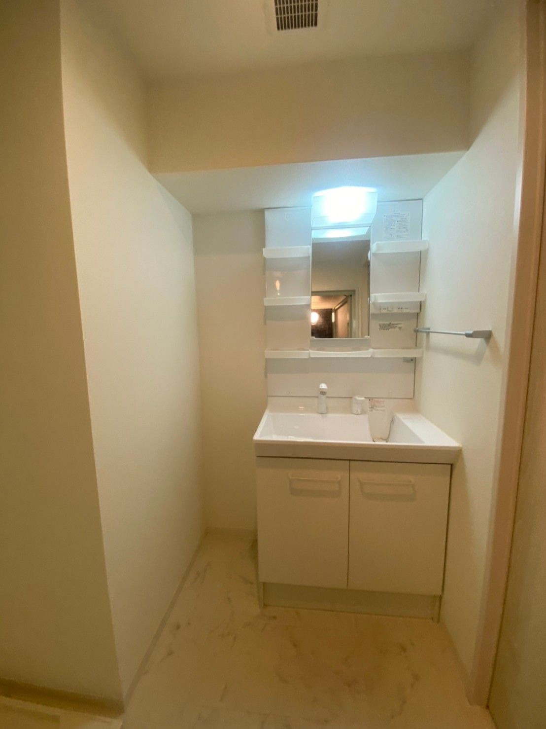 モダンパラッツォ大名の洗面所