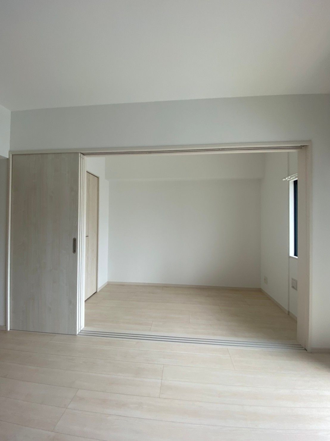 モダンパラッツォ大名の居間・リビング