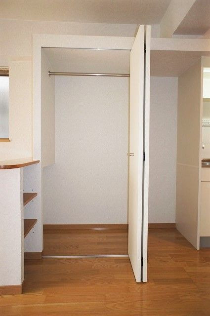 エンクレスト舞鶴の収納