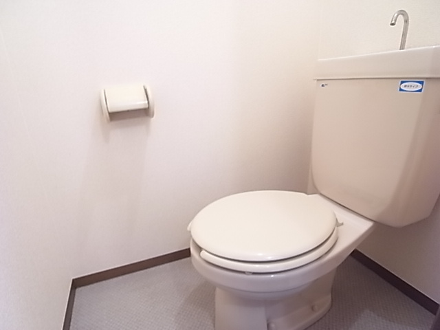ハイツ中島のトイレ|トイレも白くてキレイ☆