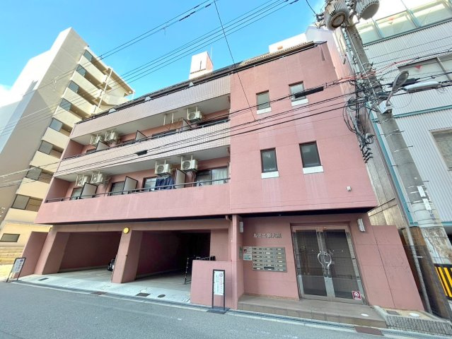 ルミエ新大阪の外観