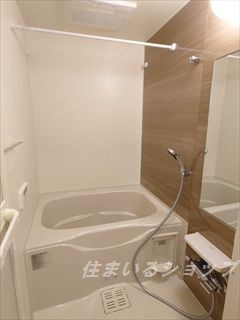 広島市安佐北区亀山３丁目のアパートの浴室|追い焚き・浴室暖房乾燥機あり
