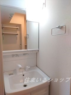 広島市安佐北区亀山３丁目のアパートの洗面所|シャンプードレッサー
